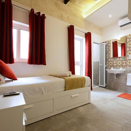 Vallettastay Lovely House Private Rooms מראה חיצוני תמונה